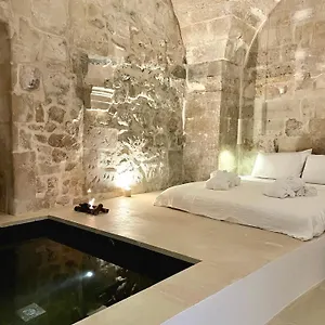 https://la-cammara-lecce-luxury-apartment.lecce-hotels.com